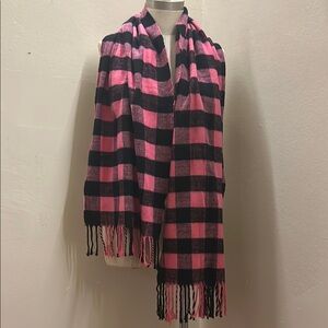 Pink and Black Fleece Checkered Scarf